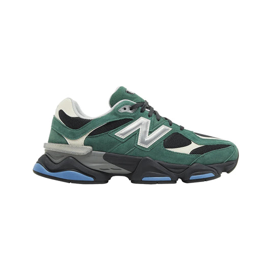 New Balance New Balance 9060 'Team Forest Green' (2023) The New Balance 9060 ‘Team Forest Green’ (2023) reinvents a heritage-inspired runner with a bold, contemporary twist. Combining...