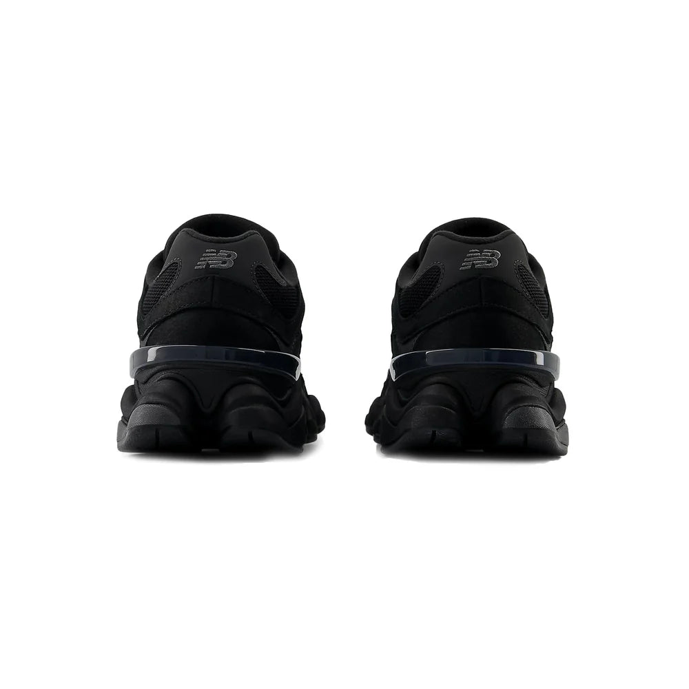 New Balance New Balance 9060 'Black Cement' (2025) The New Balance 9060 'Black Cement' (2025) redefines modern sneaker design by blending heritage-inspired elements with contemporary innovation....