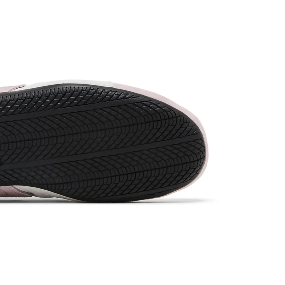 Puma Puma Speedcat OG 'Whisp of Pink White' (2024) The Puma Speedcat OG ‘Whisp of Pink White’ (2024) — revives one of PUMA’s most iconic silhouettes with...