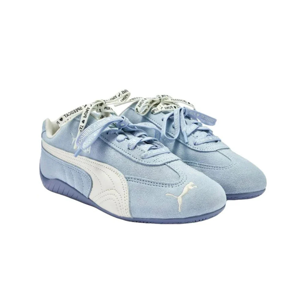 Puma Puma Speedcat 'Seasalt Blue White' (2026) PUMA Speedcat 'Blue White' (often referred to in broader releases as Puma Speedcat OG Blue/White) continues Puma’s legacy...